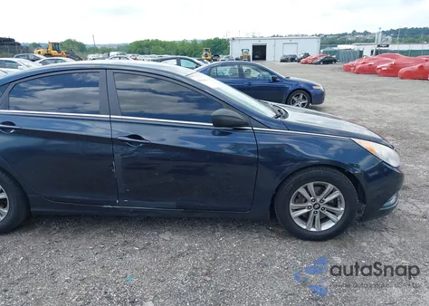 2013 Hyundai Sonata Gls from USA, damaged, VIN 5NPEB4AC1DH669855